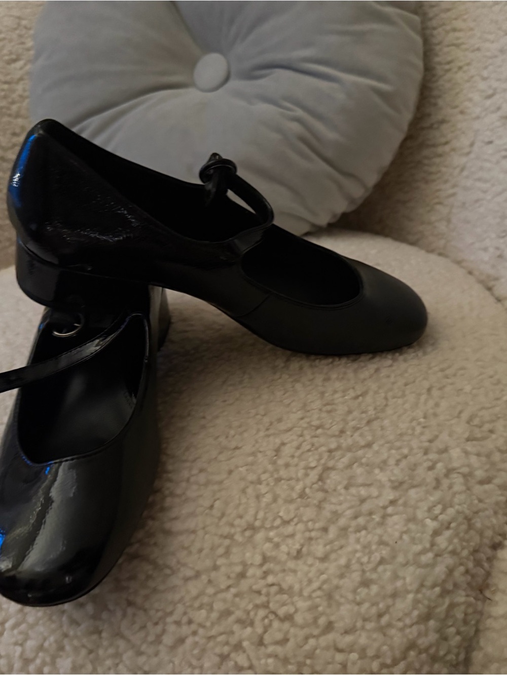 Steve Madden Black Patent Mary Jane Pumps